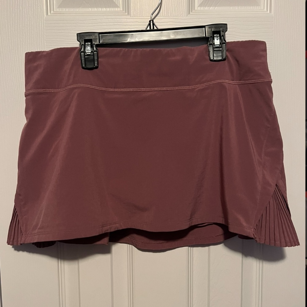 Lululemon Tennis Skirt Size: 10/L